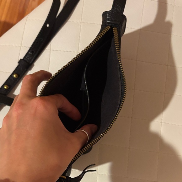 Madewell Black Leather Shoulder Bag - Picture 5 of 5